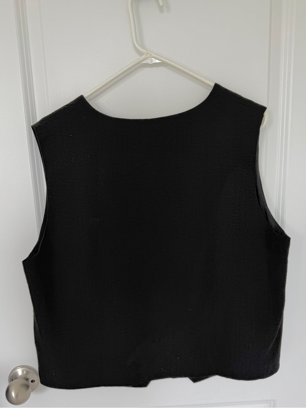 Women's Black Tailored Vest & Shorts Set - Sleek Two-Piece - Picture 6 of 10